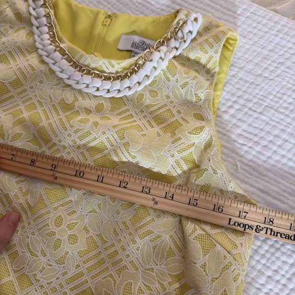Belle Badgley Mischka Dress Womens 8 Yellow Lace Shift Sheath Chain Neckline - Picture 14 of 16